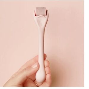 Pink Skincare Derma Roller